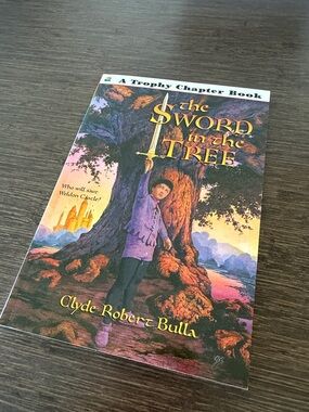 The Sword in The Tree - Paperback